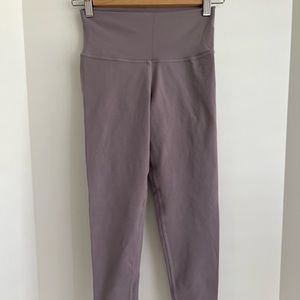 Alo Yoga 7/8 High Waist Airbrush Legging Lavender Smoke Size S